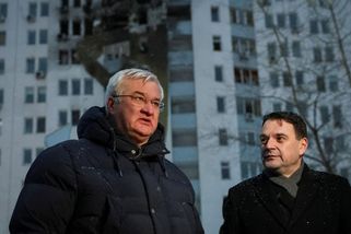 „Jsem absolutně v šoku.“ Macinka navštívil místo nočního ruského útoku v Kyjevě - Novinky